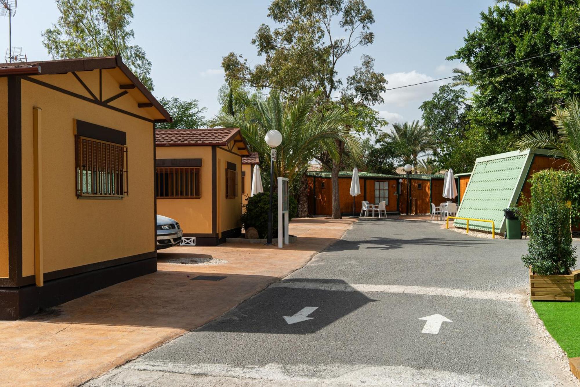 Camping Las Palmeras Crevillente Dış mekan fotoğraf